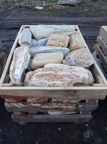 Златолит жёлтый, жёлто-зелёный глыбки и валуны для ланшафтного дизайна купить в Зарайске