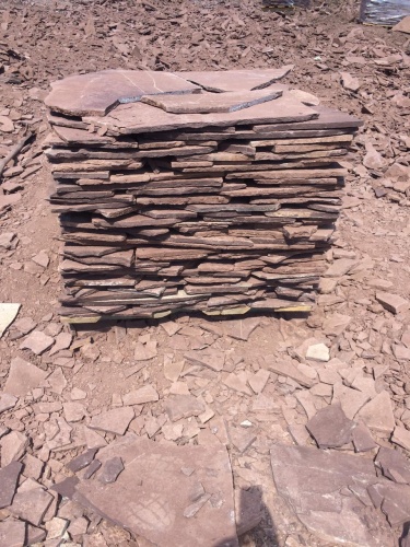 Плитняк лемезит бордовый для цоколя 1,5-2 см купить в Зарайске