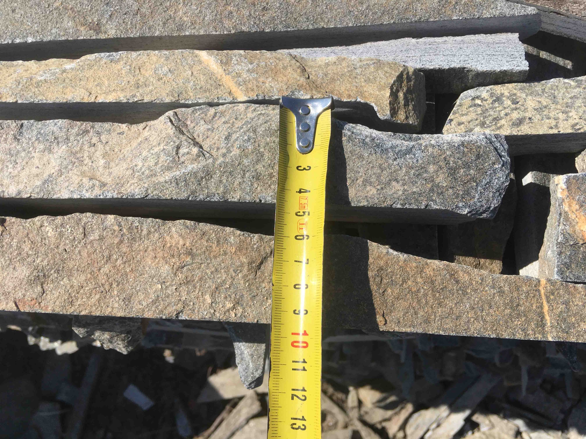 Горбушка златолит мультиколор для облицовки купить в Зарайске