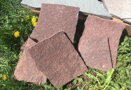 Плитняк лемезит бордовый для цоколя 1,5-2 см купить в Зарайске