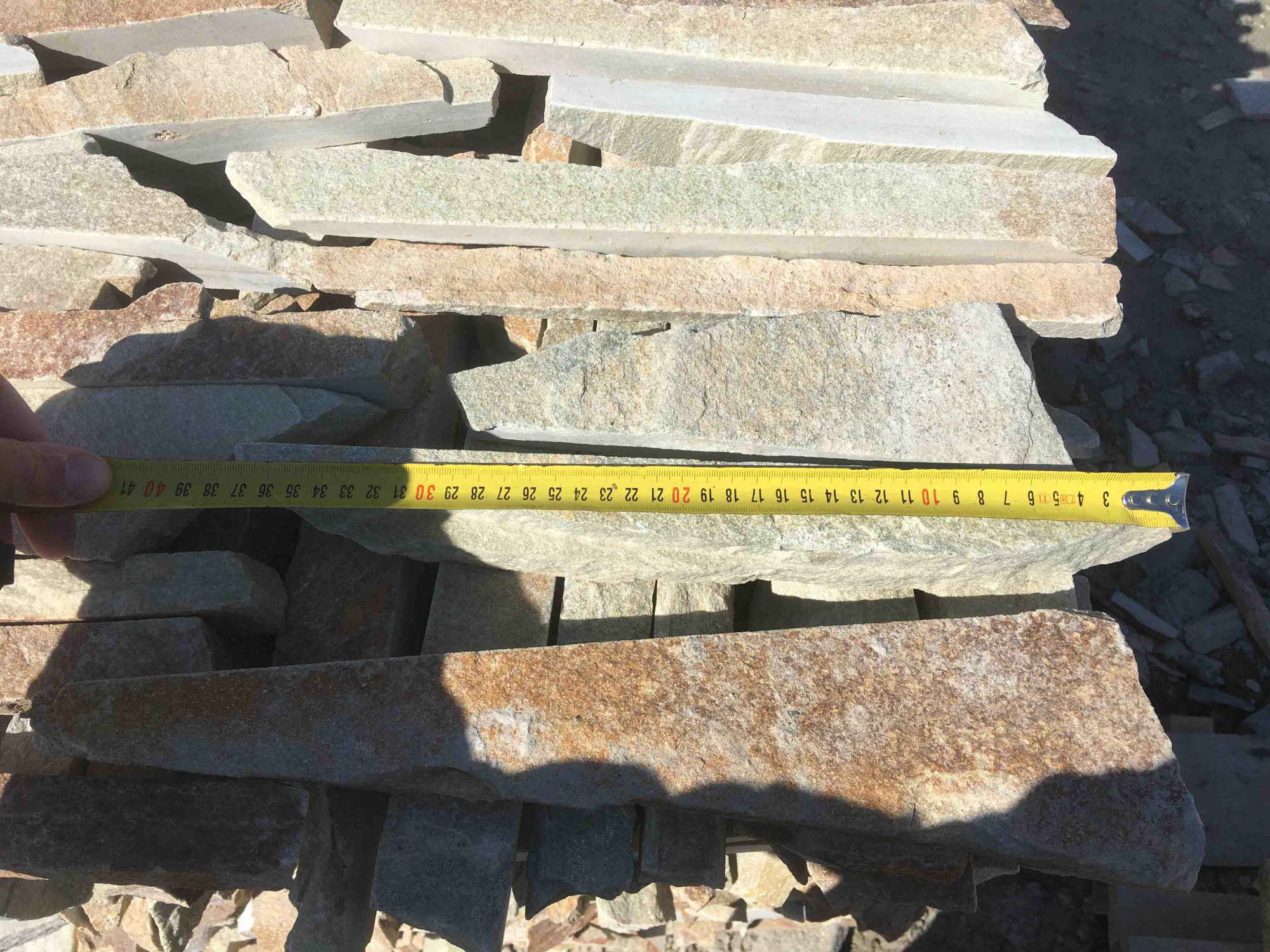 Горбушка златолит золотистый для облицовки купить в Зарайске