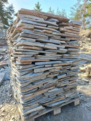 Плитняк златолит серебристый для цоколя, отмостки купить в Зарайске