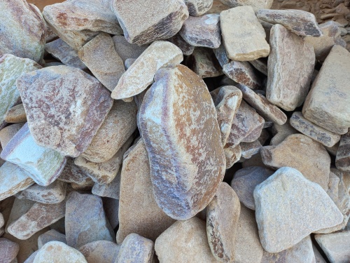 Златолит жёлтый, жёлто-зелёный глыбки и валуны для ланшафтного дизайна купить в Зарайске