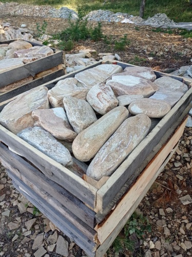 Златолит жёлтый, жёлто-зелёный глыбки и валуны для ланшафтного дизайна купить в Зарайске