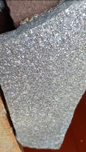 Плитняк златолит серебристый для цоколя, отмостки купить в Зарайске