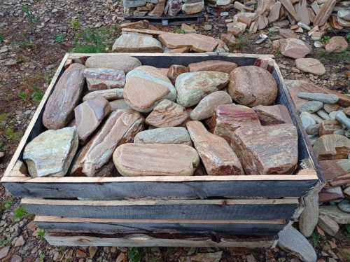 Златолит жёлтый, жёлто-зелёный глыбки и валуны для ланшафтного дизайна купить в Зарайске