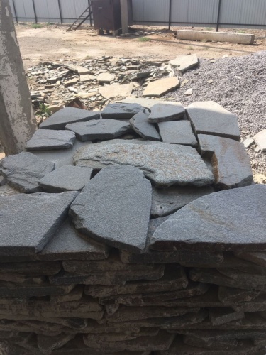 Златолит серебристый галтованный для цоколя купить в Зарайске