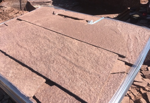 Плитняк лемезит бордовый для ступеней 20-25 мм купить в Зарайске